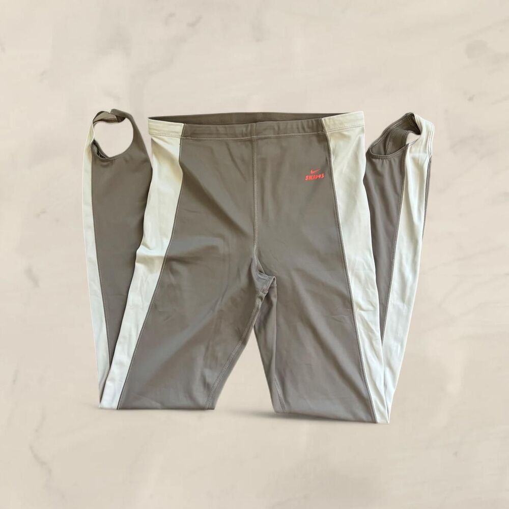 Skims Nike shine stirrup 26” leggings truffle/ stone size medium